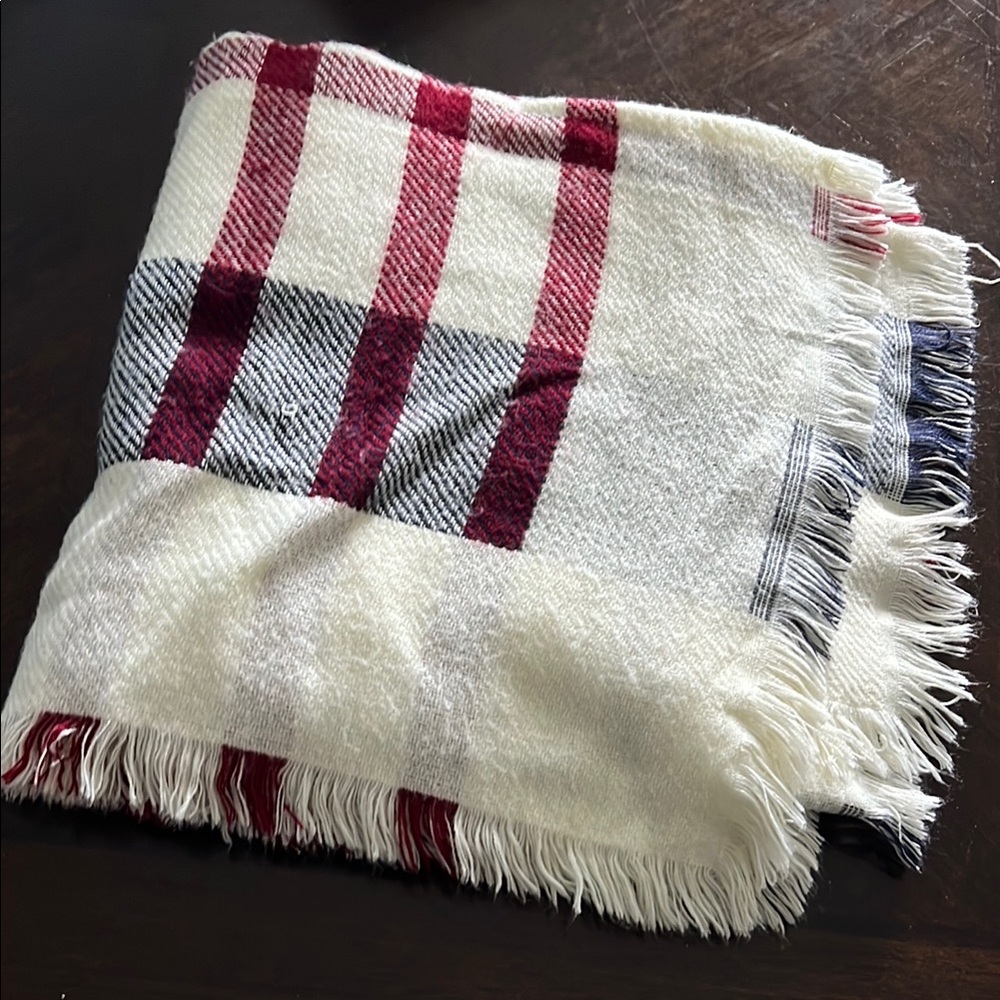 Large square scarf